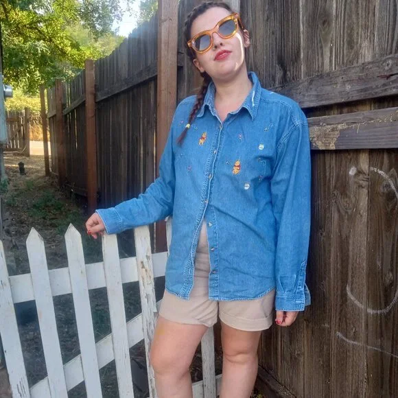Vintage 90’s Denim Winnie The Pooh Buttondown - Picture 5 of 16